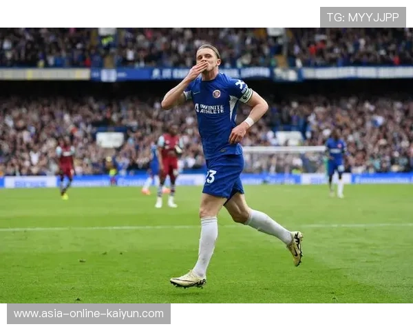 切尔西加拉格尔中路远射皮球打入上角：精彩瞬间背后的成长与坚持